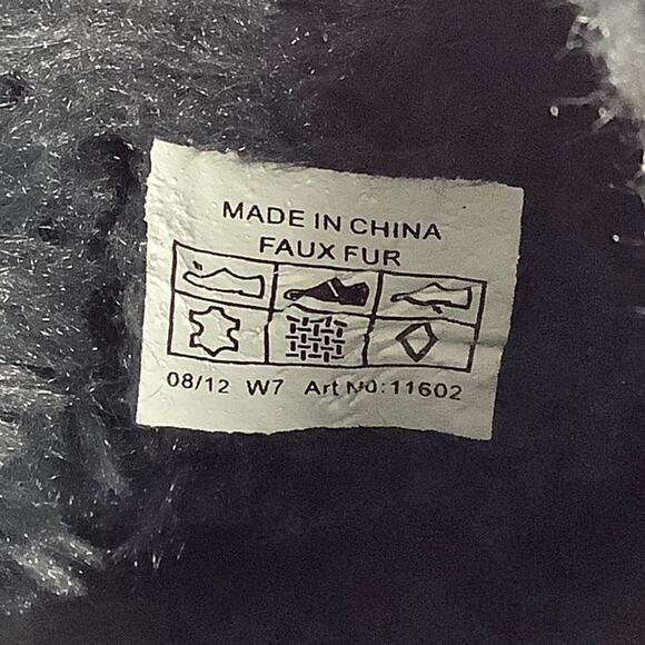 CROCS Black Suede Sherpa lined Clogs Mules women SZ 7 EUC - Picture 8 of 12